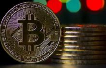 Цена биткоина начала снижаться. Что думают эксперты?