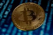 Институционалы закупались на падении биткоина