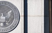 SEC хочет получить сервис для мониторинга транзакций на рынке DeFi