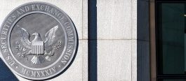 SEC хочет получить сервис для мониторинга транзакций на рынке DeFi