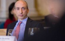 Глава SEC: Биржи часто торгуют против своих клиентов