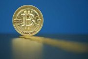Биткоин подскочил выше $18 000